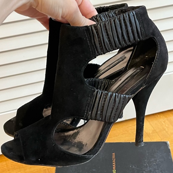 BCBG Max Azria Isla Suede Cut Out S e x y sandals. Size 6 - paid $293+tax - Picture 4 of 7